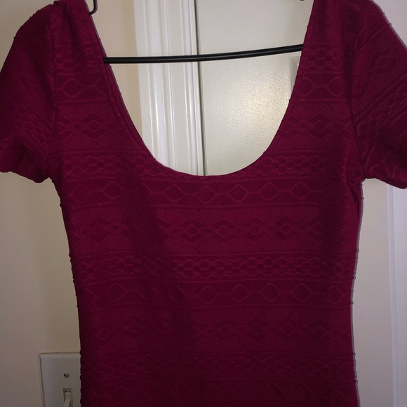 Magenta body con dress with textured pattern - Picture 4 of 4